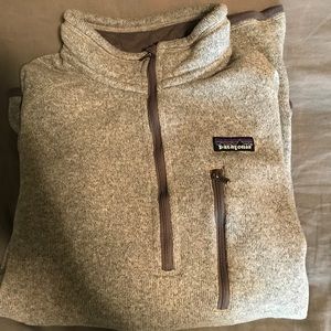 Silver Patagonia 1/4th zip fleece sweater!